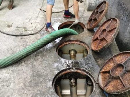 南充哪里有高压清洗管道，化粪池清理及抽粪车